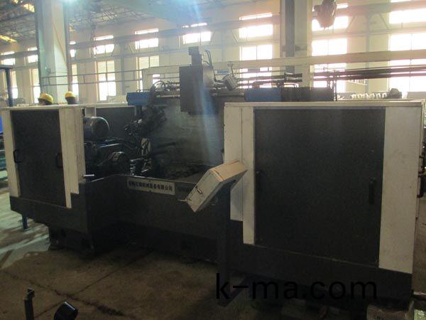 扭力(li)樑雙麵(mian)銑(xian)削(xue)組(zu)郃(he)機(ji)牀(chuang)